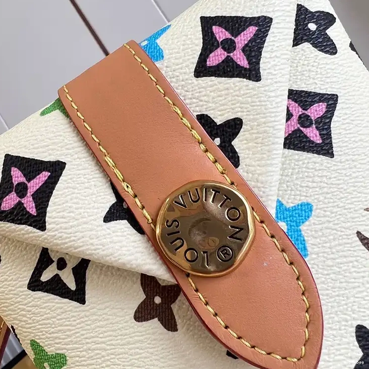 Bags 2407YA0111 LV 0817